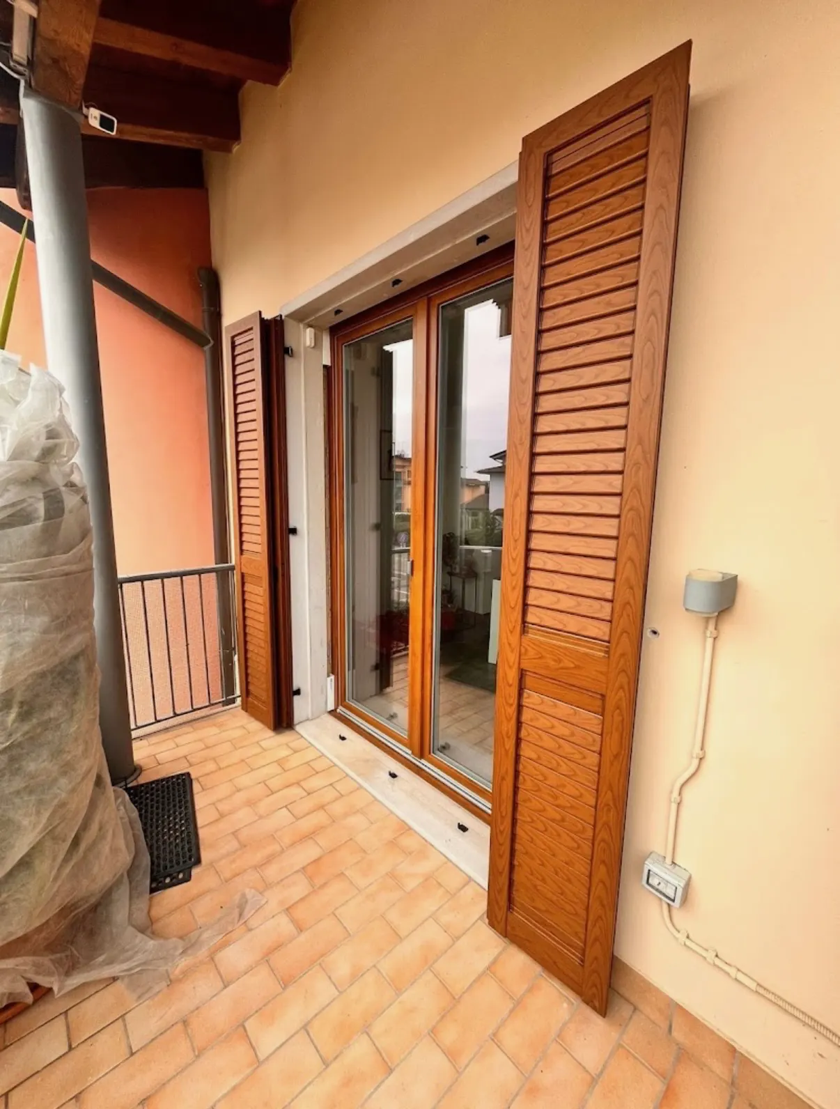 Effetto legno e balconi 4