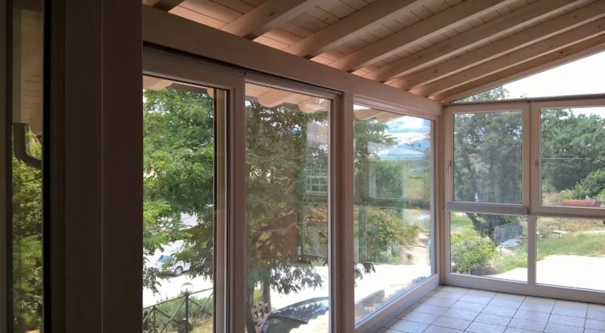 Uscite verso balconi, terrazze e giardino 2
